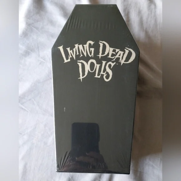 Mezco Toyz Vintage Living Dead Dolls Agana series 19 vampire doll NIB